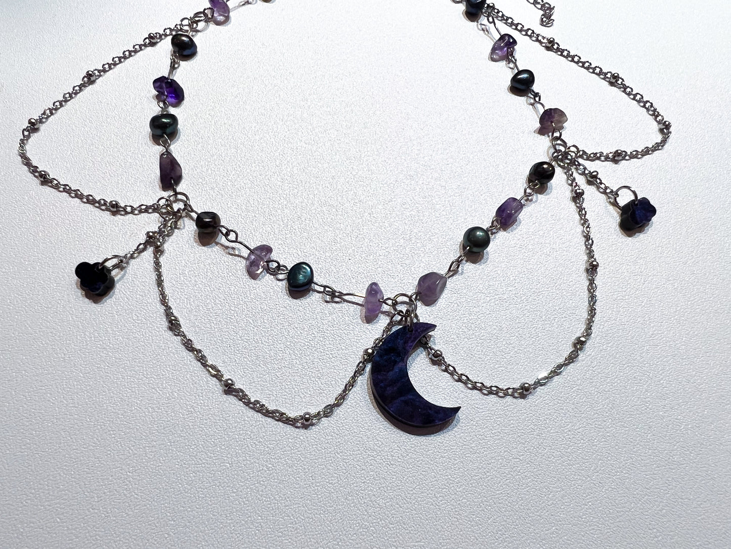 Lyra - moon necklace